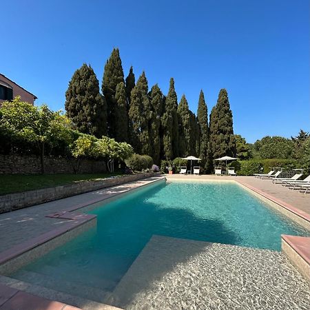 B&B Villa Il Poggetto เวนตูรีนา แตร์เม ภายนอก รูปภาพ