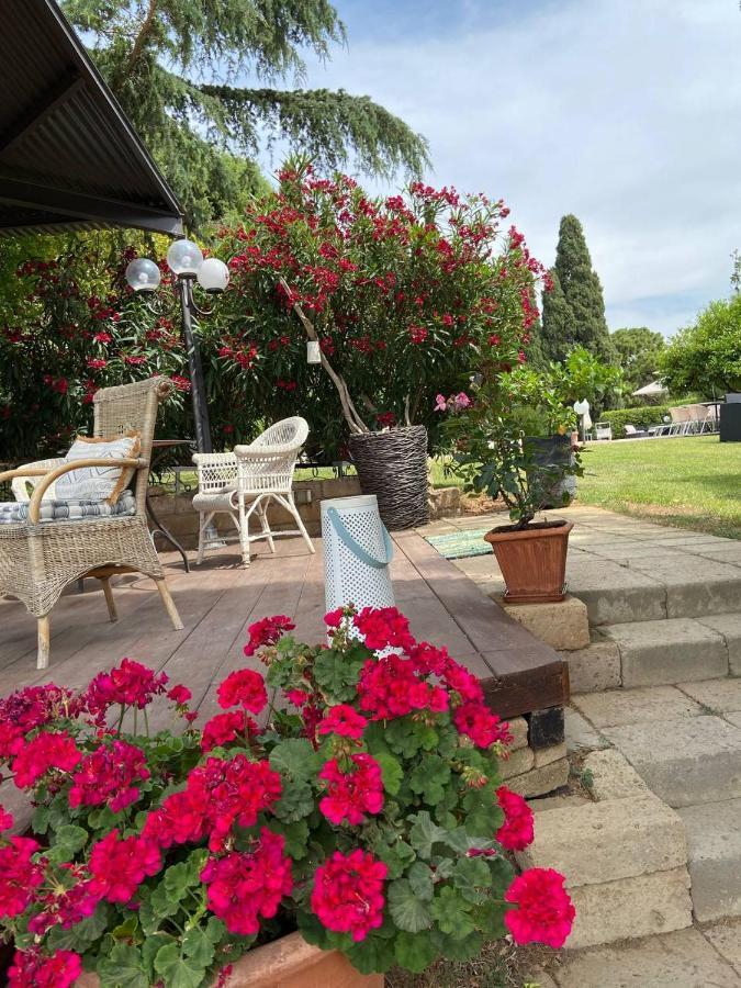 B&B Villa Il Poggetto เวนตูรีนา แตร์เม ภายนอก รูปภาพ