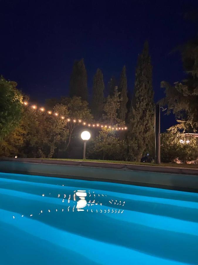 B&B Villa Il Poggetto เวนตูรีนา แตร์เม ภายนอก รูปภาพ
