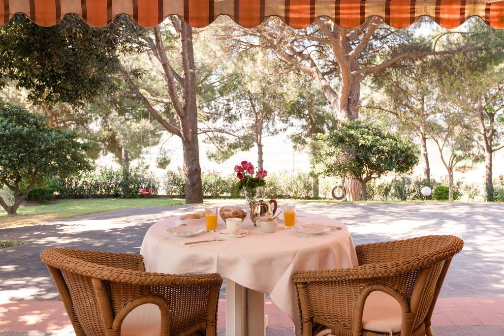 B&B Villa Il Poggetto เวนตูรีนา แตร์เม ภายนอก รูปภาพ