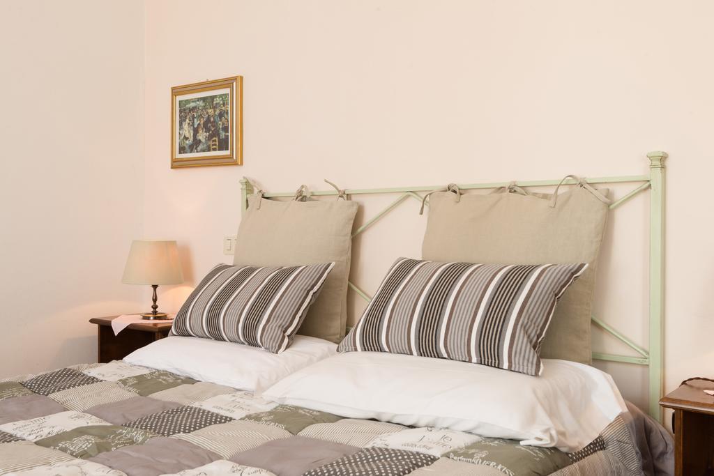 B&B Villa Il Poggetto เวนตูรีนา แตร์เม ห้อง รูปภาพ